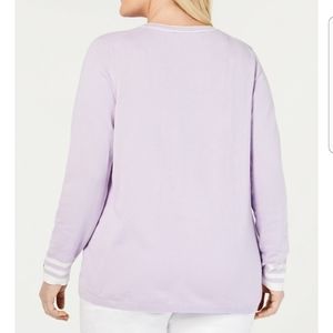 Tommy Hilfiger Sweaters - 《NEW》Tommy Hilfiger V-neck Sweater Tommy Hilfiger Sweaters - 《NEW》Tommy Hilfiger V-neck Sweater